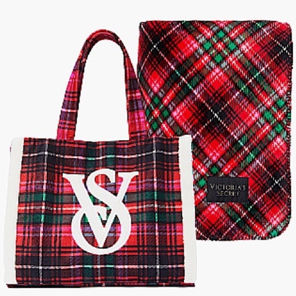 VS Victoria’s Secret Plaid Tote & Tartan Plaid Blanket NWTS New